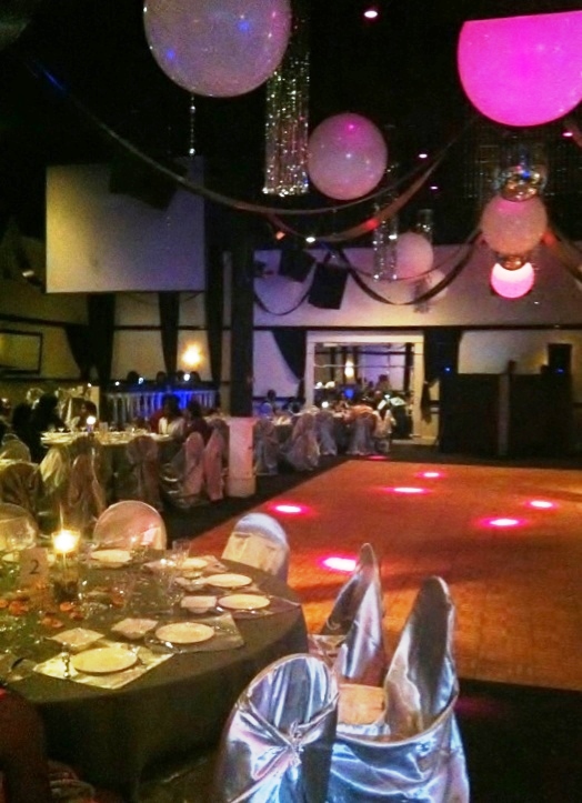 Fairfield Manors Velvet Lounge | 17 Gloria Ln, Fairfield, NJ 07004, USA | Phone: (973) 882-3422