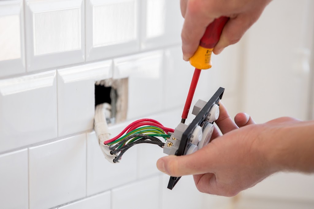GoldStar Electric - Electrician and Electrical Services | 25911 Orchard Knoll Ln, Katy, TX 77494, USA | Phone: (346) 640-1850
