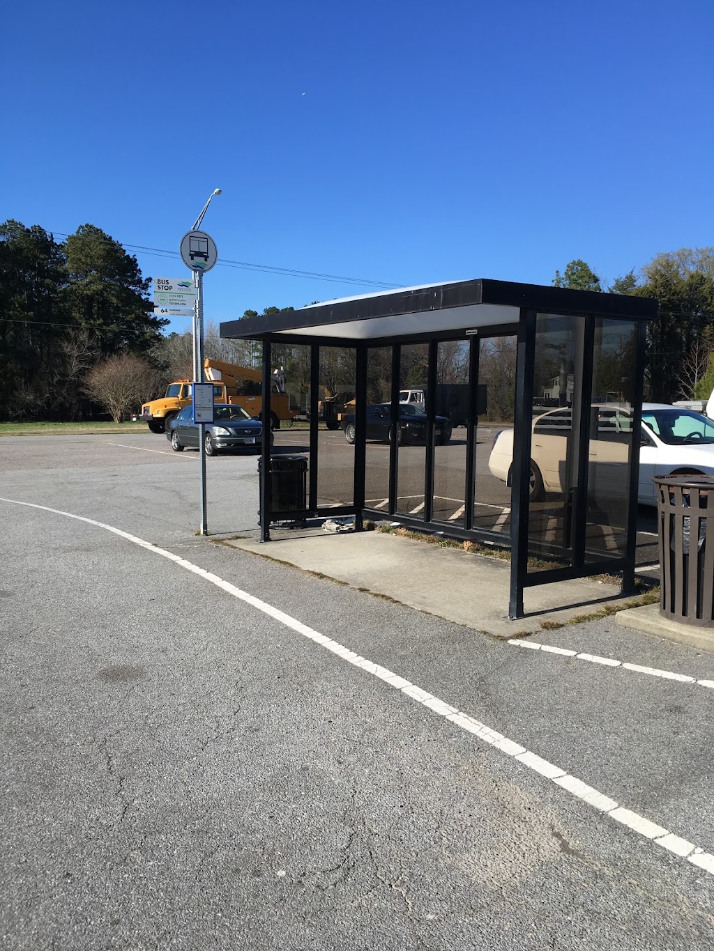 Smithfield Commuter Parking Lot | US-258, Smithfield, VA 23430, USA | Phone: (800) 367-7623