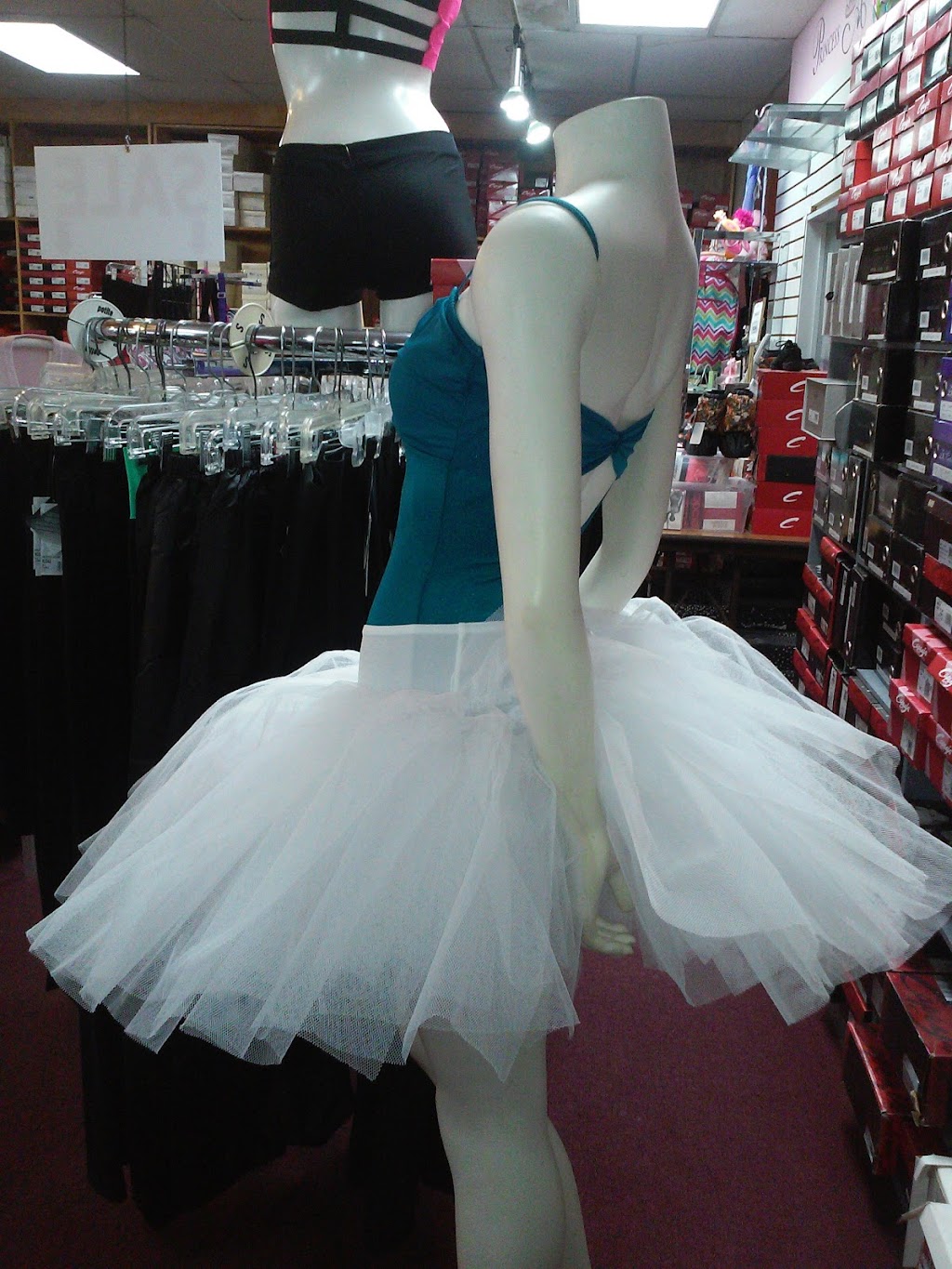 Dance Togs | 3835 SW Hall Blvd, Beaverton, OR 97005, USA | Phone: (503) 644-7545