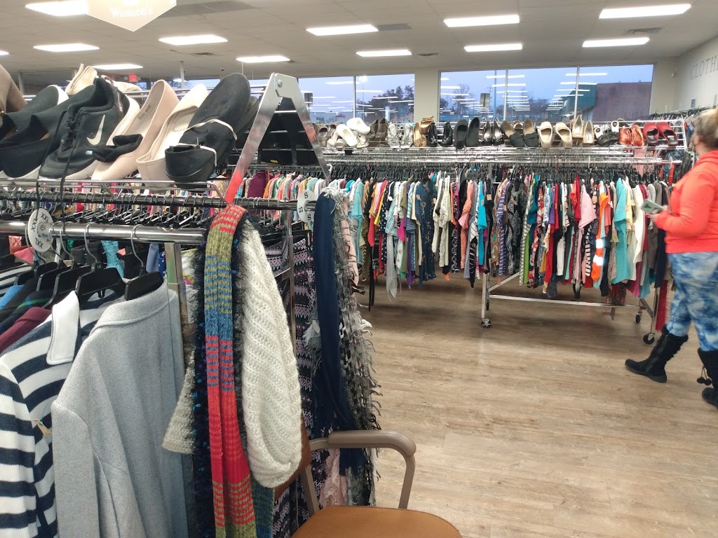 Goodwill Store and Donation Center | 833 Conover Blvd W, Conover, NC 28613, USA | Phone: (828) 464-9396