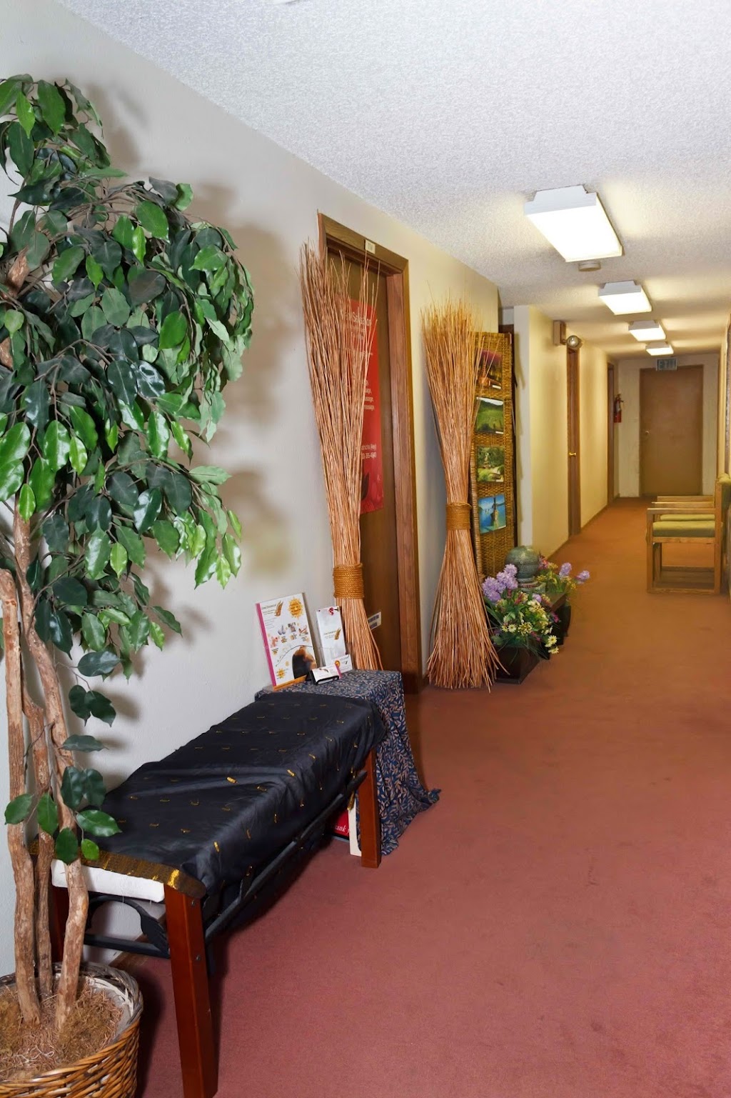 Siam Sensation Thai Massage - Longmont | 16 Mountain View Ave STE 102, Longmont, CO 80501, USA | Phone: (720) 385-4840