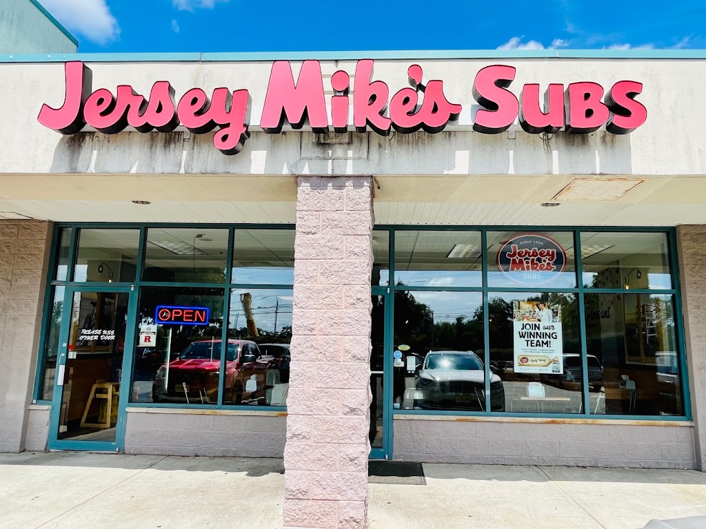 Jersey Mikes Subs | 450 Union Hill Rd, Morganville, NJ 07751, USA | Phone: (732) 972-4100