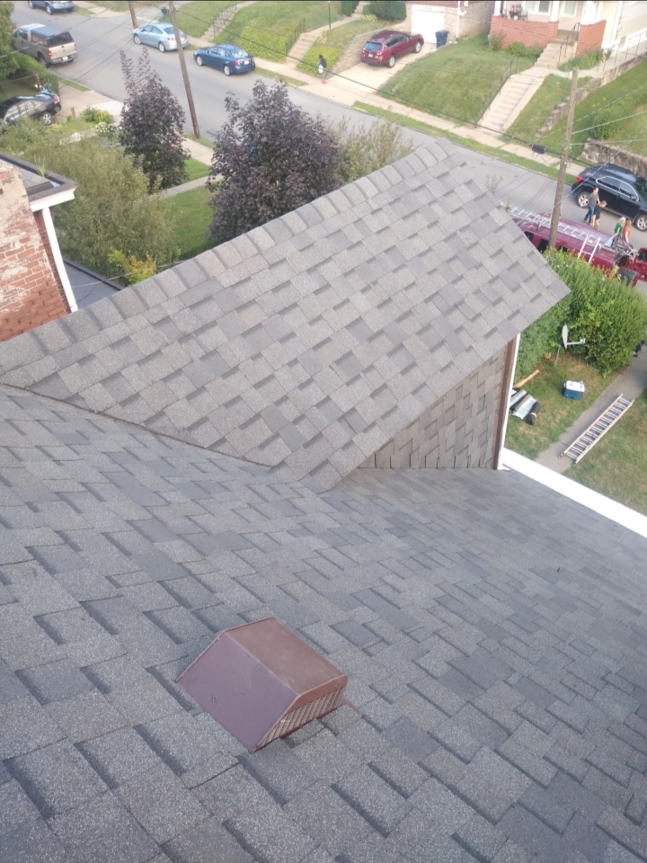 Efferins Roofing Maintence | 3122 Elroy Ave, Pittsburgh, PA 15227, USA | Phone: (412) 882-2306