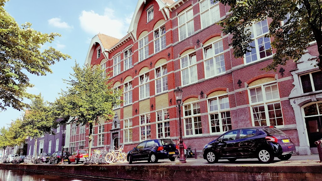 UE Amsterdam (University of Applied Sciences Europe) | Passeerdersgracht 23, 1016 XG Amsterdam, Netherlands | Phone: 020 675 8567