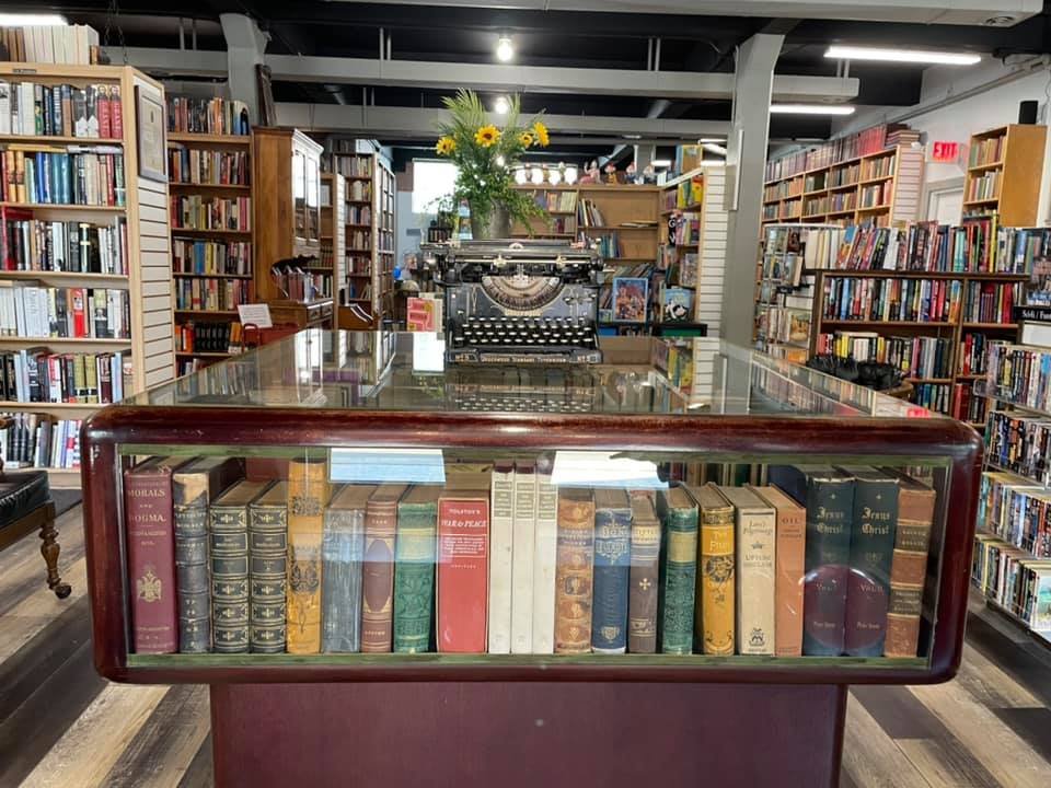 Whistle-Stop Rare Books | S42W31260 WI-83, Genesee Depot, WI 53127, USA | Phone: (262) 875-6876