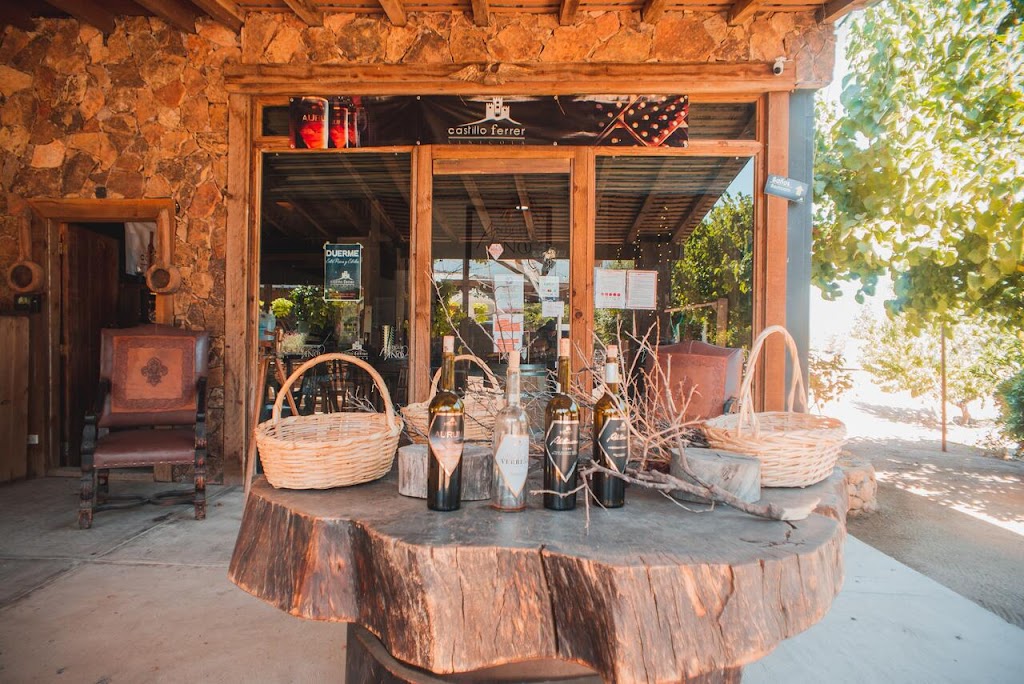 Hotel Castillo Ferrer | km.86 La ruta del Vino San Antonio necua, 22750 Ensenada, B.C., Mexico | Phone: 33 1918 3877