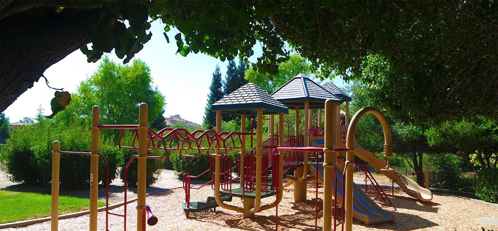 Douglas Ranch Park | 5250 Stirling St, Granite Bay, CA 95746, USA | Phone: (530) 886-4901