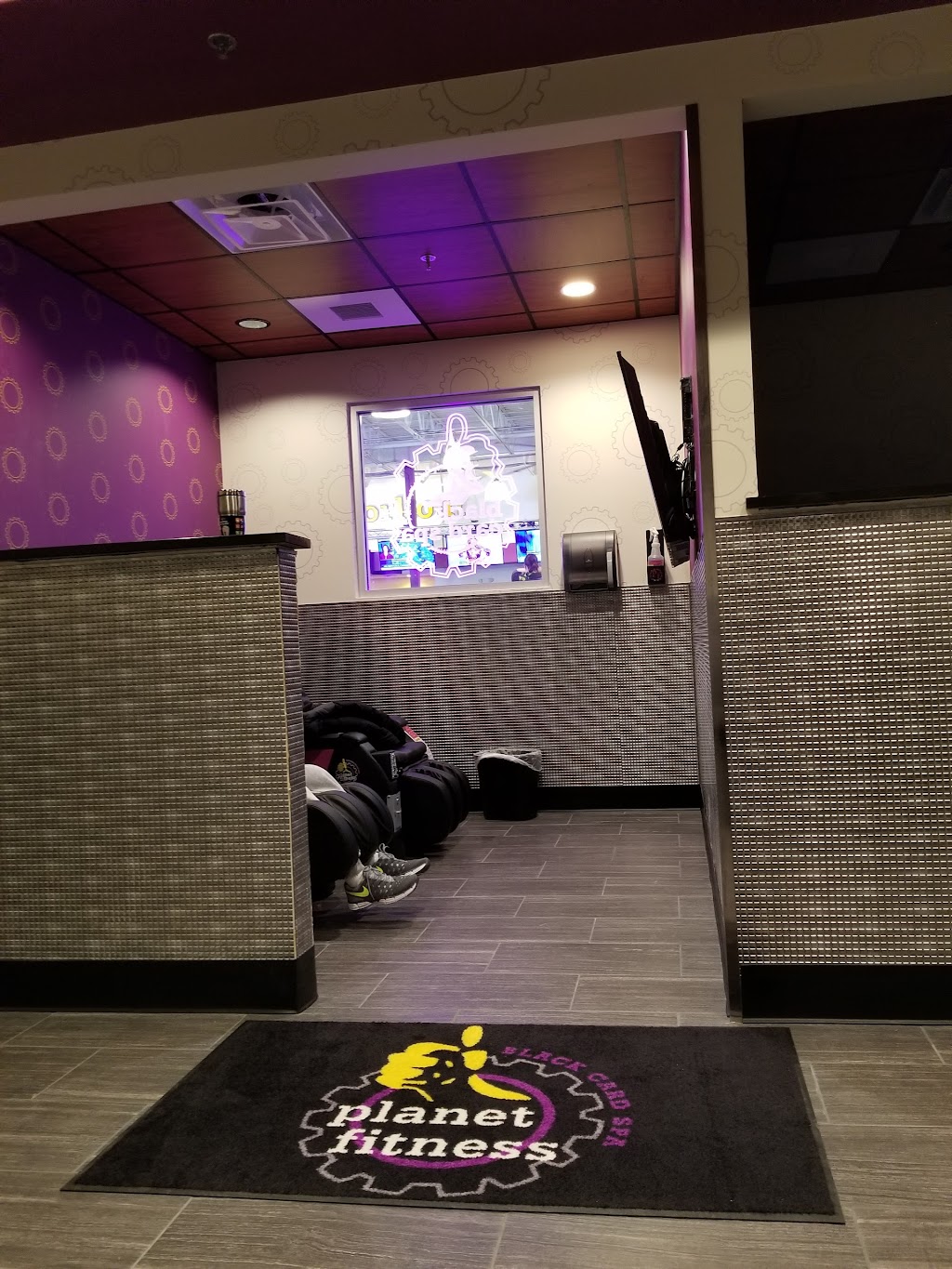 Planet Fitness | 6365 Multiplex Dr, Centreville, VA 20121, USA | Phone: (571) 655-5800