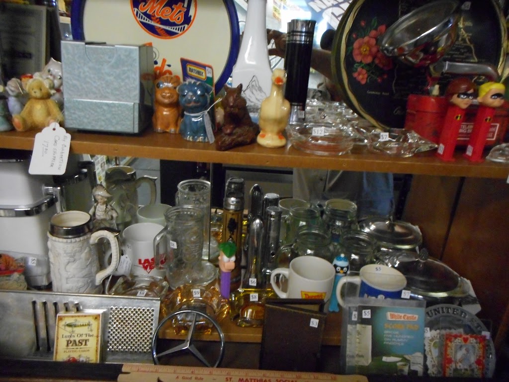 Rediscover Antiques & Collectibles | 9912 S Broadway St, St. Louis, MO 63125, USA | Phone: (314) 226-9427