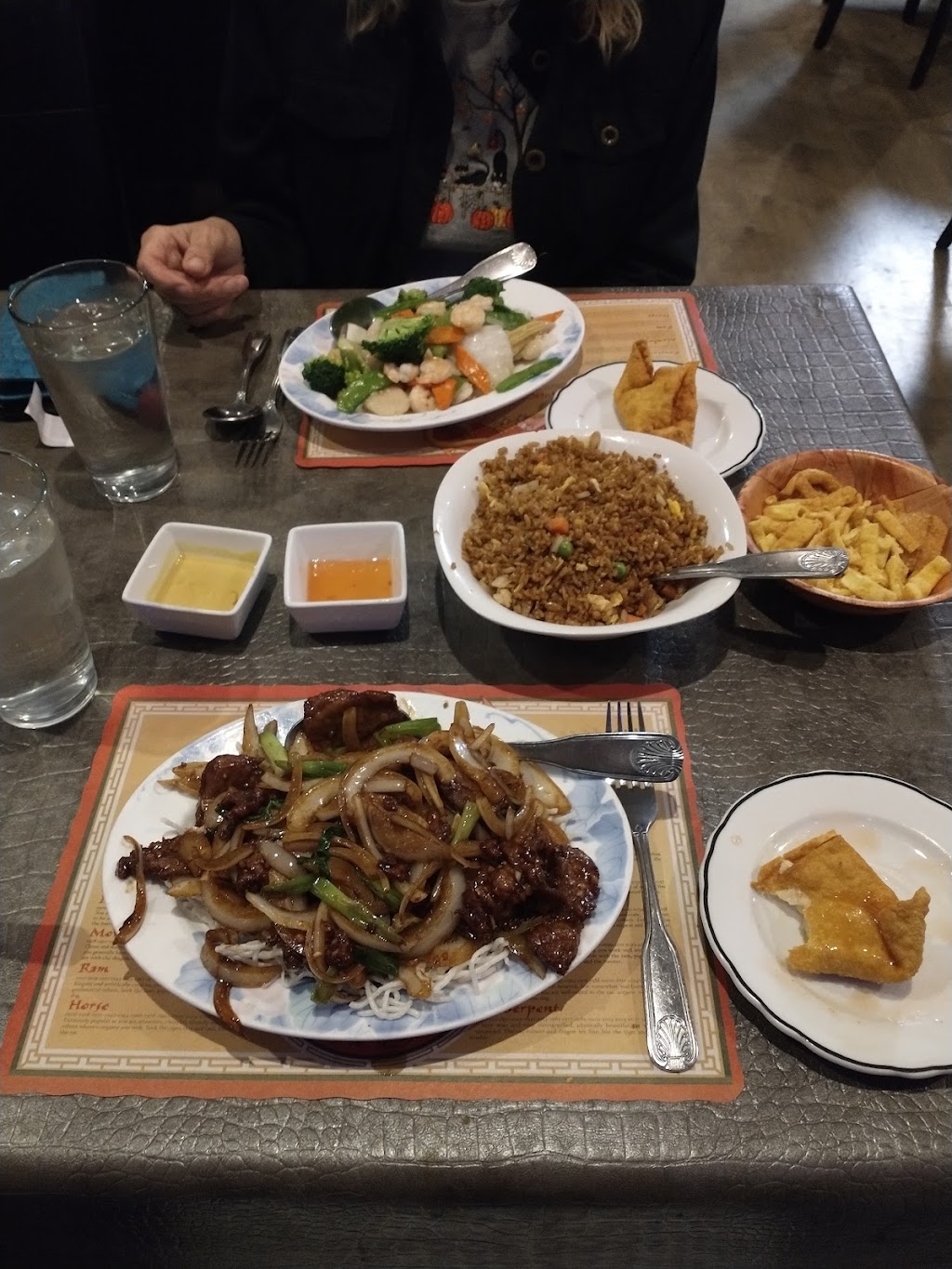 101 Asian Cuisine | 6132 Mid Rivers Mall Dr, St Peters, MO 63304, USA | Phone: (636) 447-4888