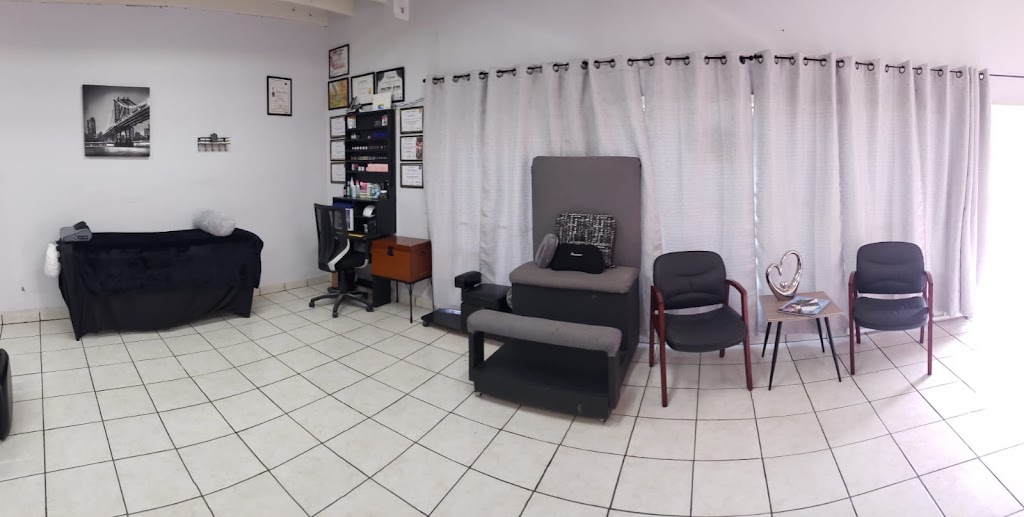 IL SALONE clinica di bellezza unisex | Carr. Libre Tijuana-Rosarito km 64.5, 22765 Ensenada, B.C., Mexico | Phone: 646 255 7673