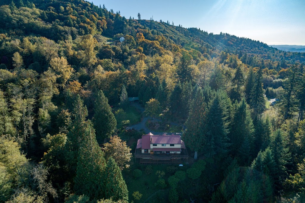 MapleRidge House: A BnB for all Seasons! | 40905 NW Maple Ridge Rd, Woodland, WA 98674, USA | Phone: (360) 991-8261