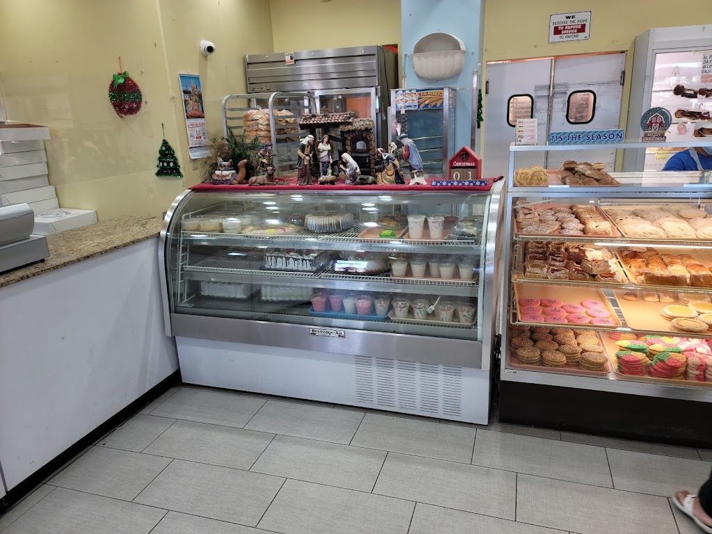 La Purisima Bakery | 4533 W Glendale Ave, Glendale, AZ 85301, USA | Phone: (623) 842-1400