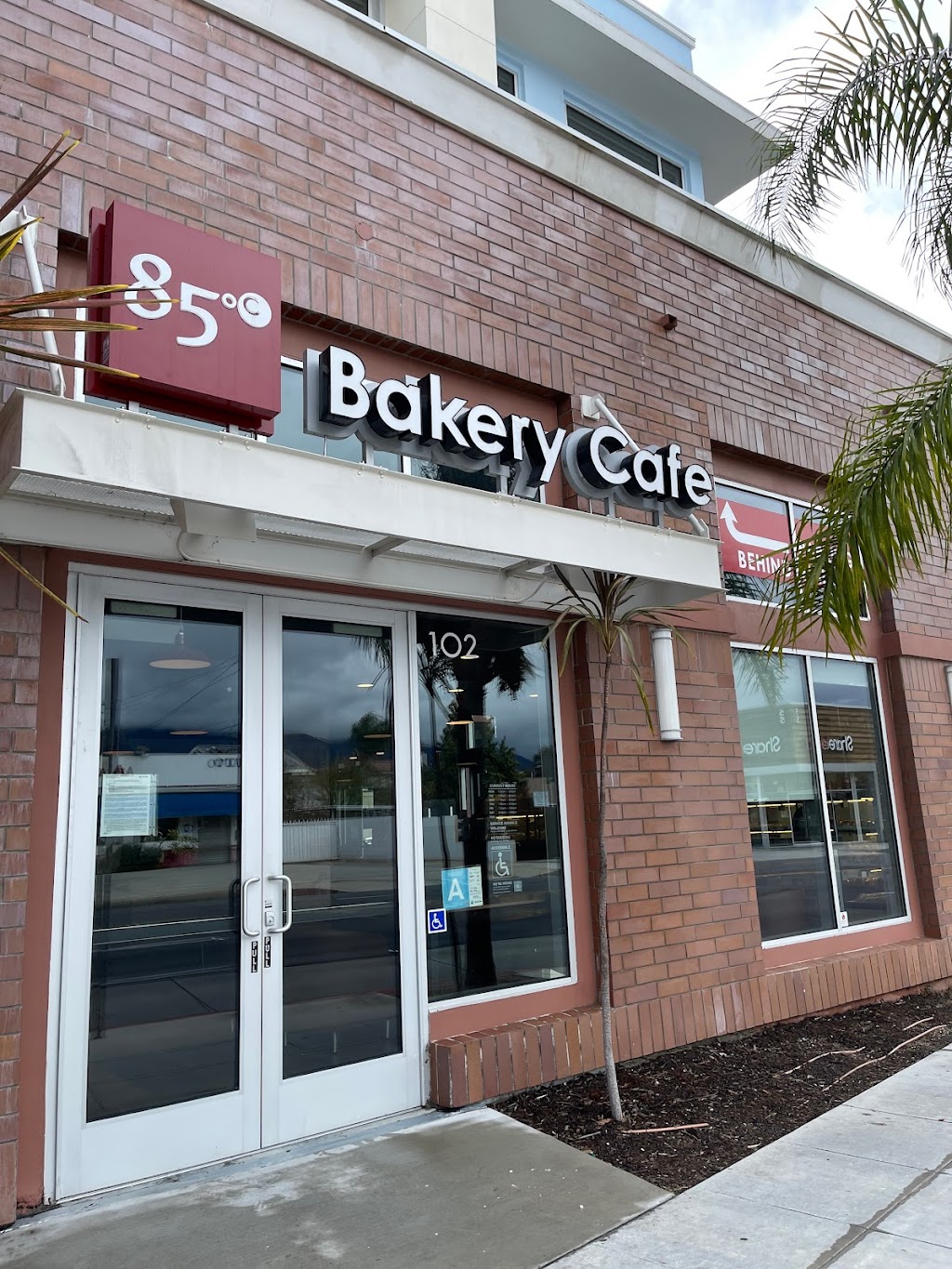 85°C Bakery Cafe - Arcadia | 56 E Duarte Rd UNIT 102, Arcadia, CA 91006, USA | Phone: (626) 538-4301