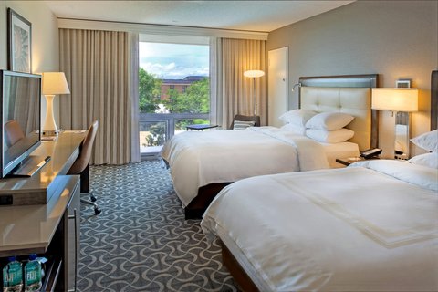 Best Way Inn Cleburne, TX Hotel | 1970 W Henderson St, Cleburne, TX 76033, USA | Phone: (817) 774-2452