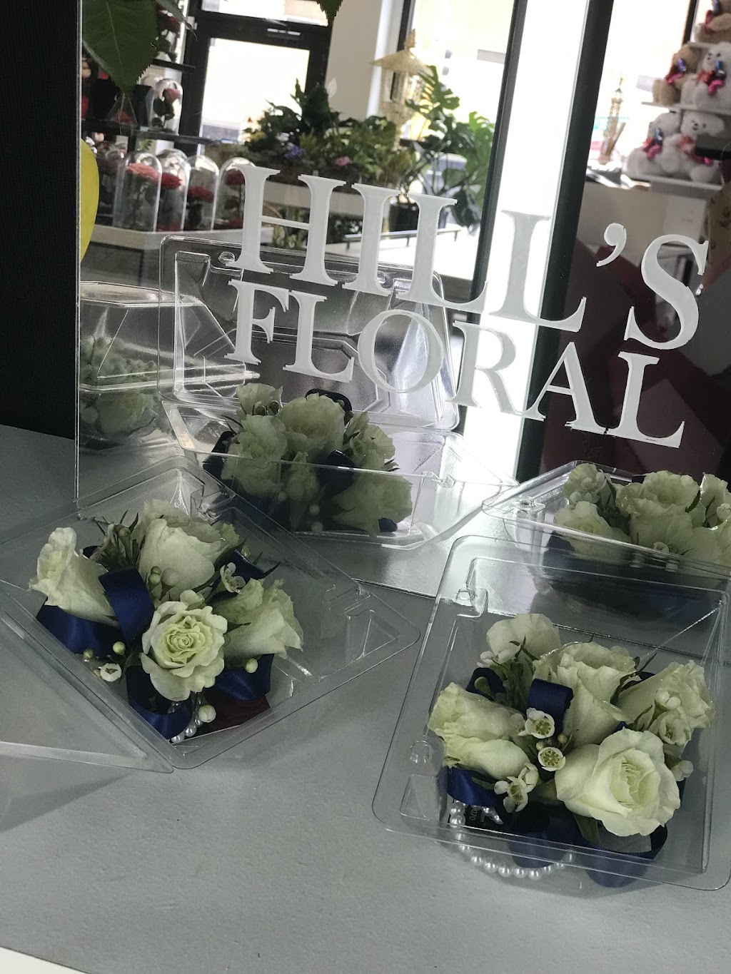 Hills Floral | 168 George St E, St Paul, MN 55107, USA | Phone: (651) 457-7070