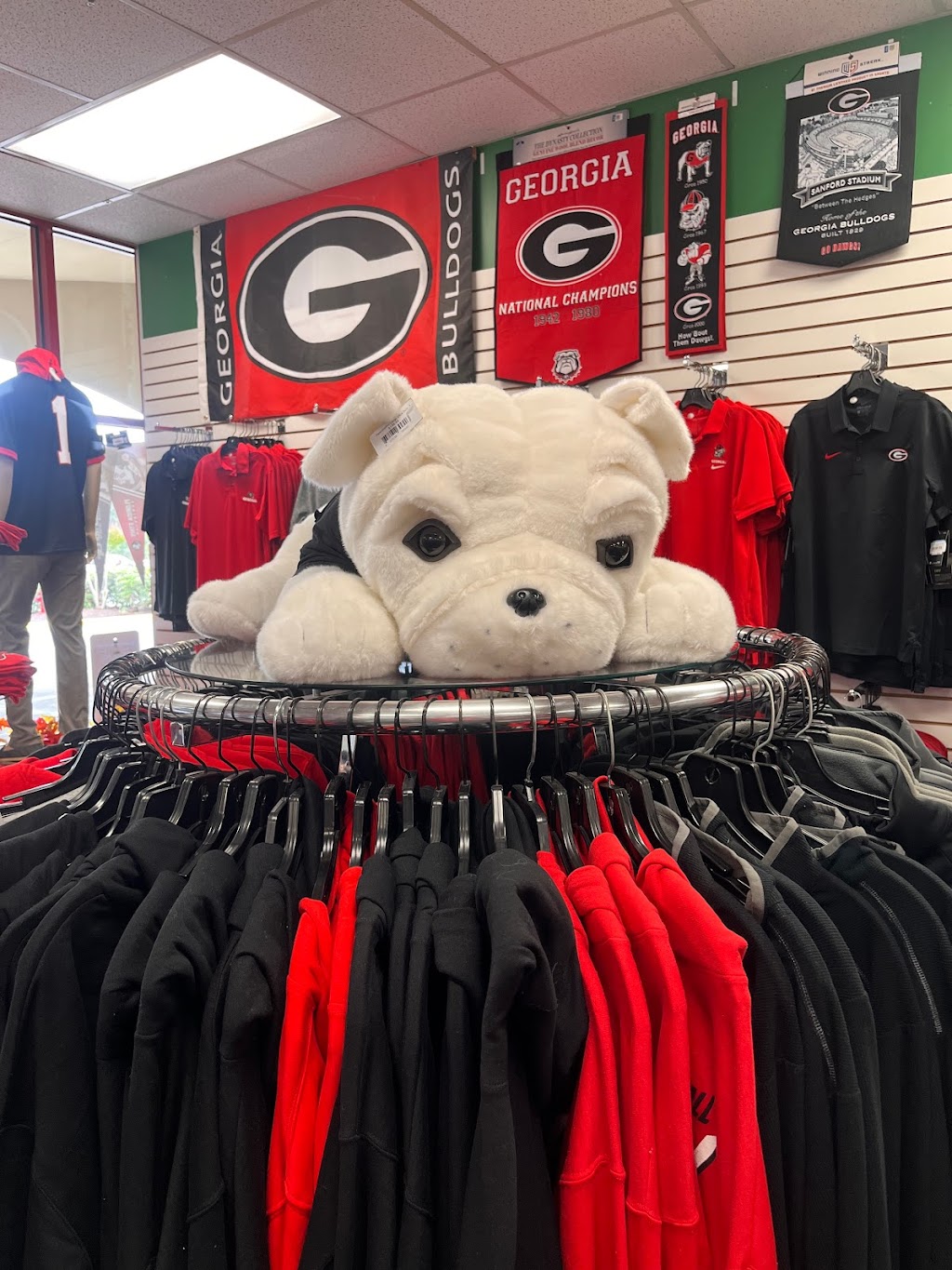 College Collectibles | 1000 Tanger Dr # 201, Locust Grove, GA 30248, USA | Phone: (678) 610-5214