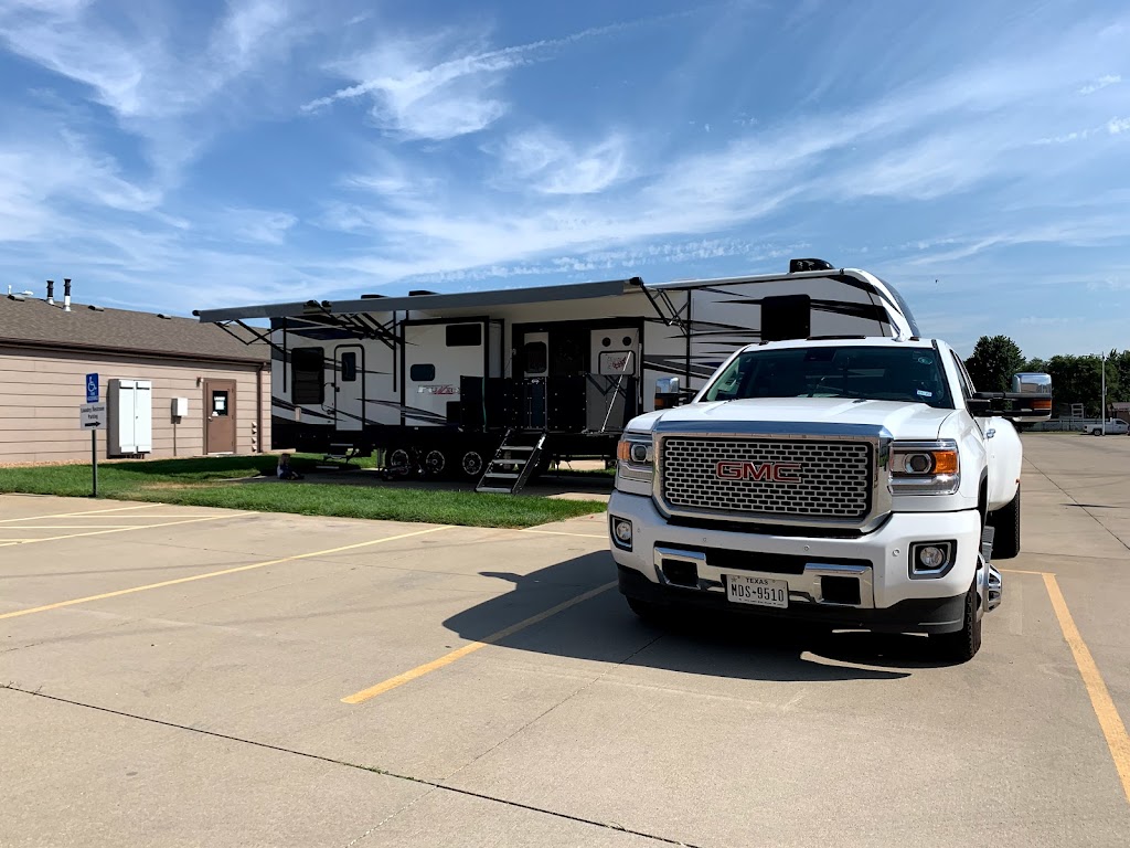 Air Capital RV Park | 609 E 47th St S, Wichita, KS 67216, USA | Phone: (316) 201-1250