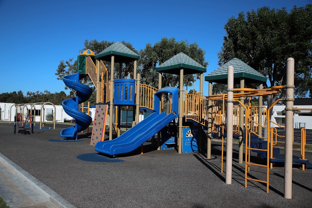 Meadow Park Elementary School | 50 Blue Lake S, Irvine, CA 92614, USA | Phone: (949) 936-5900