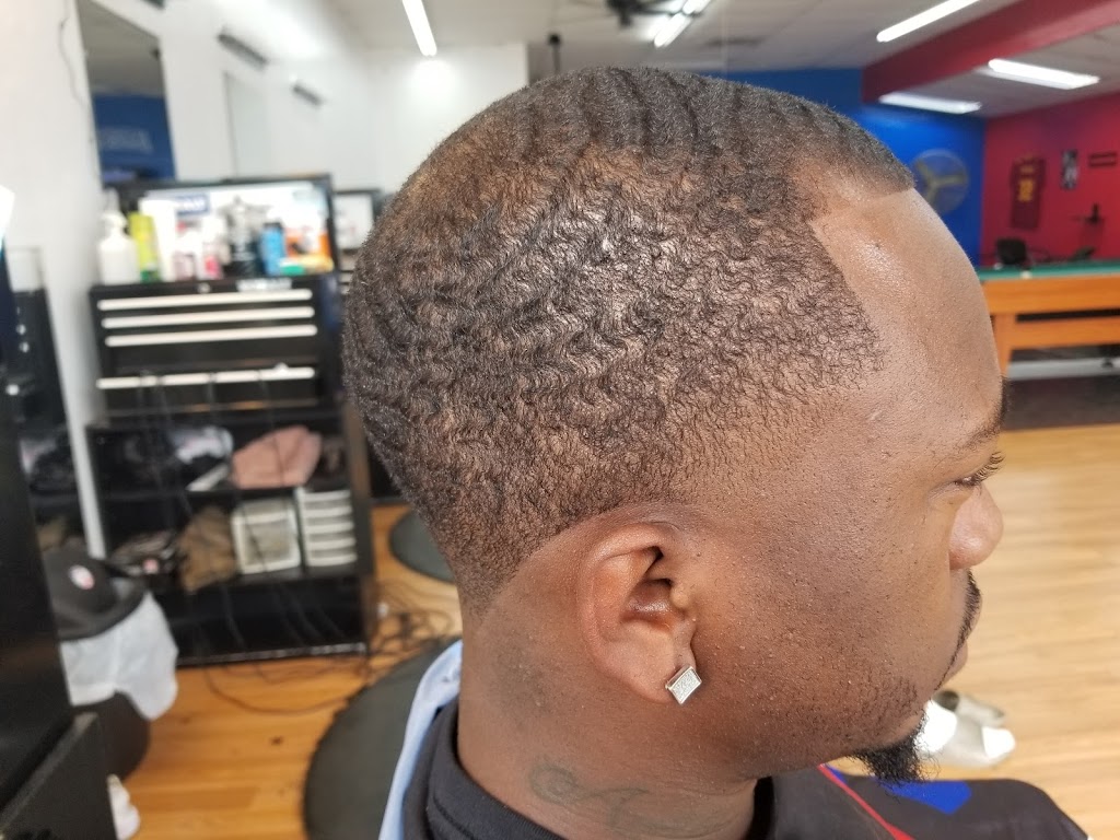 Goldmine barbershop | 20009 Harvard Ave, Warrensville Heights, OH 44122, USA | Phone: (216) 205-4571