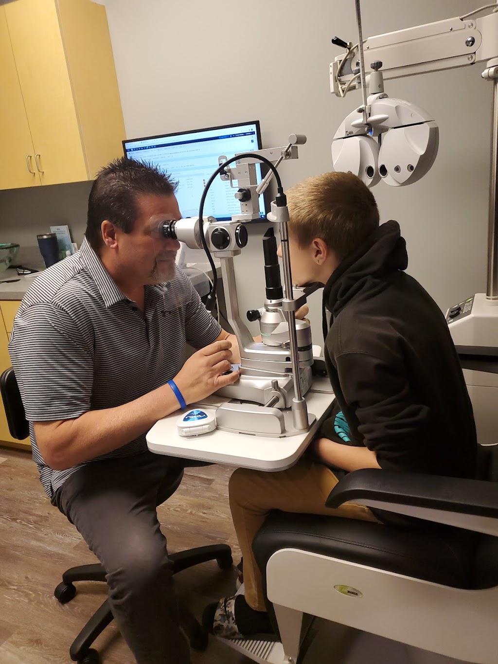 Azzue Optometry | 8603 Easthaven Ct, New Port Richey, FL 34655, USA | Phone: (727) 844-3223