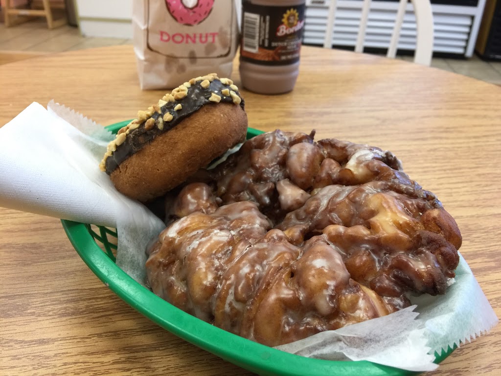 Lucys Donuts 2 | 1345 FM1187 #109, Mansfield, TX 76063, USA | Phone: (817) 473-2838