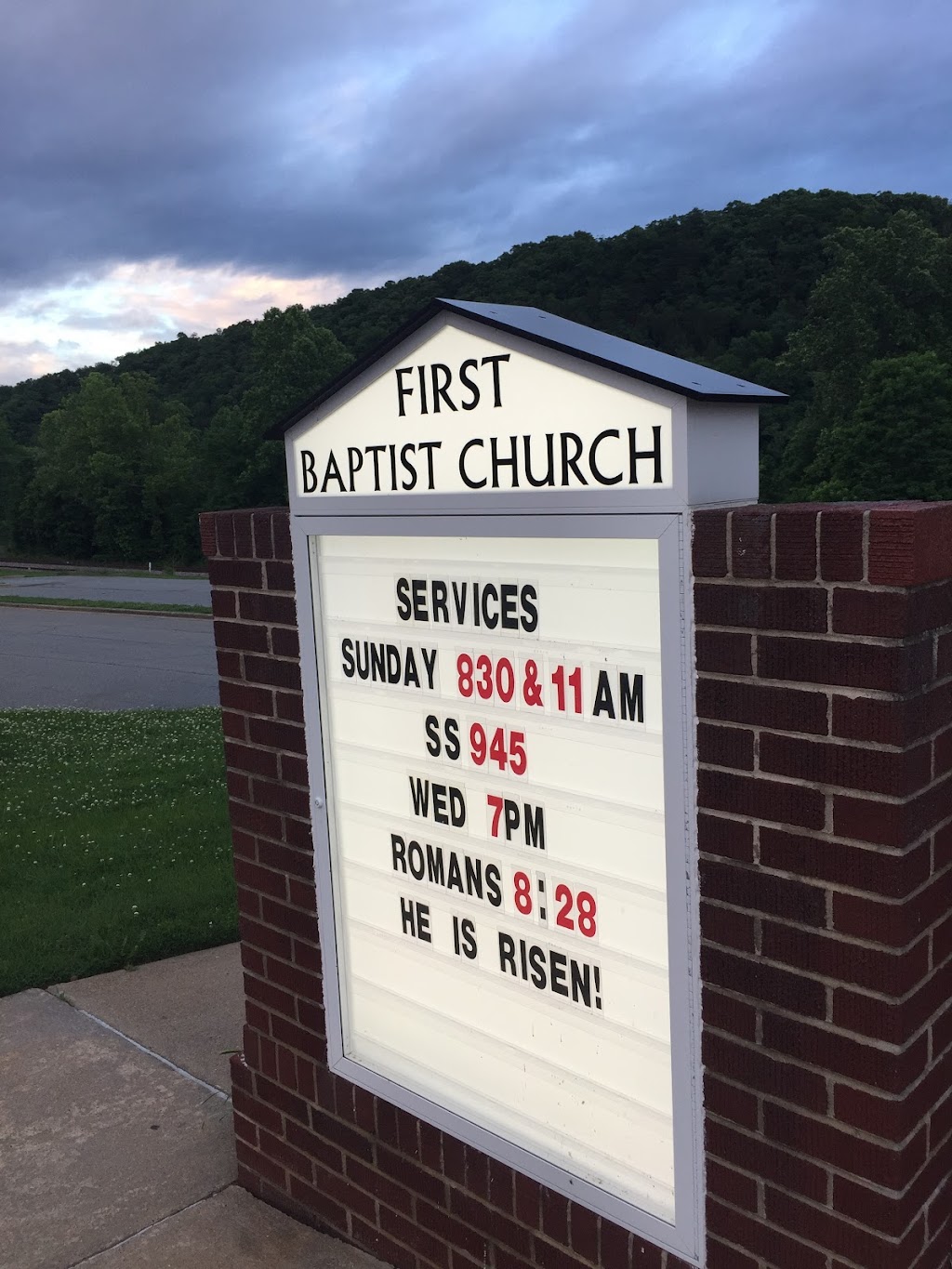 First Baptist Church-Mayodan | 101 N 1st Ave, Mayodan, NC 27027, USA | Phone: (336) 548-2565