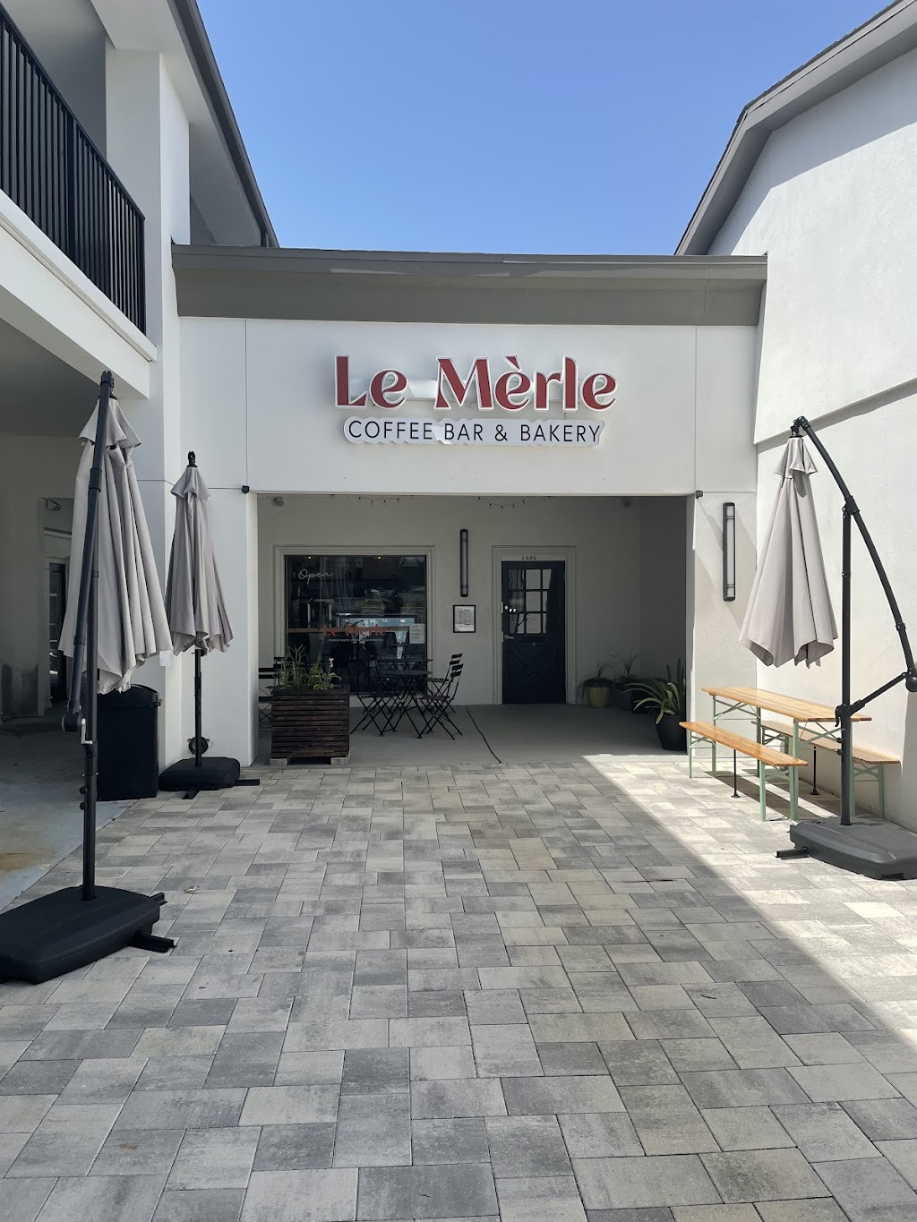 Le Mèrle Coffee Bar & Bakery | 2985 W Bay Dr, Belleair Bluffs, FL 33770, USA | Phone: (727) 559-1434