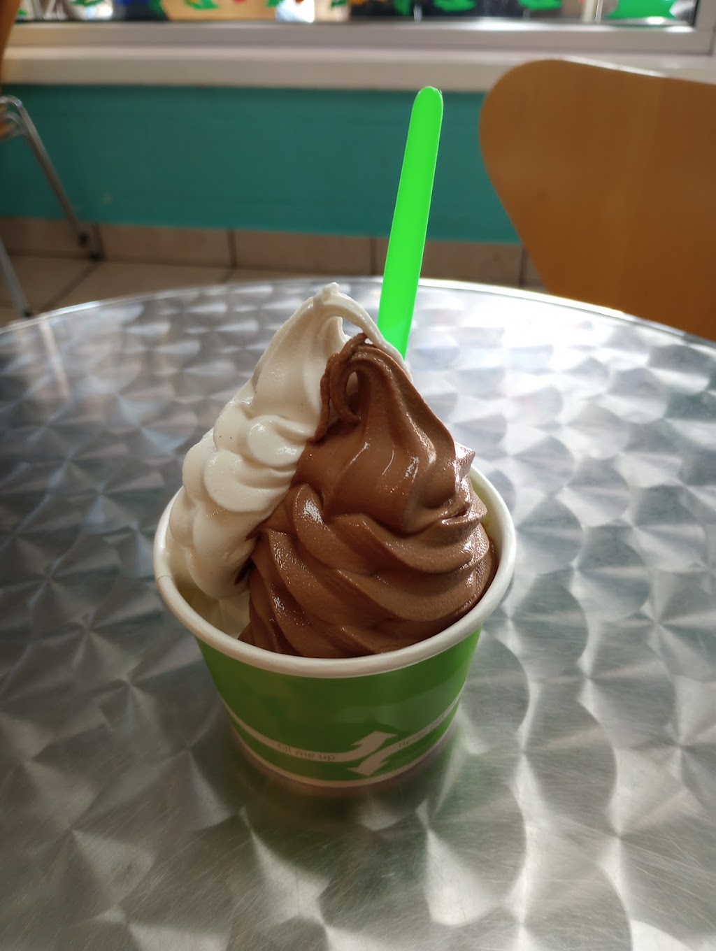 Yogurt Island | 3100 Main St Suite 282, Oakley, CA 94561, USA | Phone: (925) 625-1610