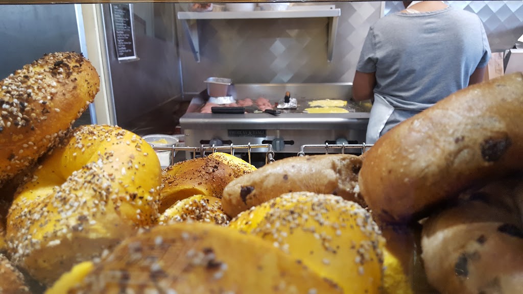 Elis Hot Bagels | 4345 US-9, Freehold, NJ 07728, USA | Phone: (732) 780-3536