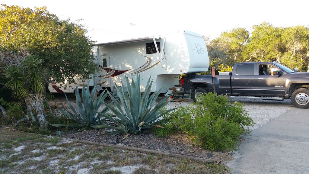 Buffalo Park Boat & RV Storage | 468 Griffith Dr, Rockport, TX 78382, USA | Phone: (361) 727-0090