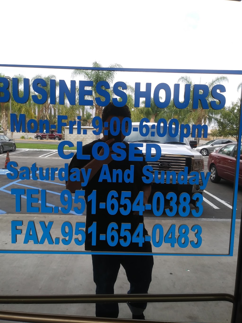Three Amigos Barbershop | Photo 3 of 4 | Address: 109 S State St Unit G, San Jacinto, CA 92583, USA | Phone: (951) 487-7832