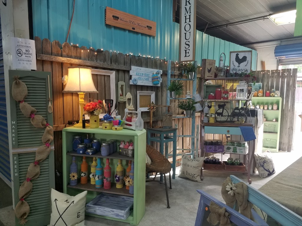 Magnolia Bells Farmhouse | 614 Pecan Park Road Booth C65, Jacksonville, FL 32218, USA | Phone: (912) 286-6811