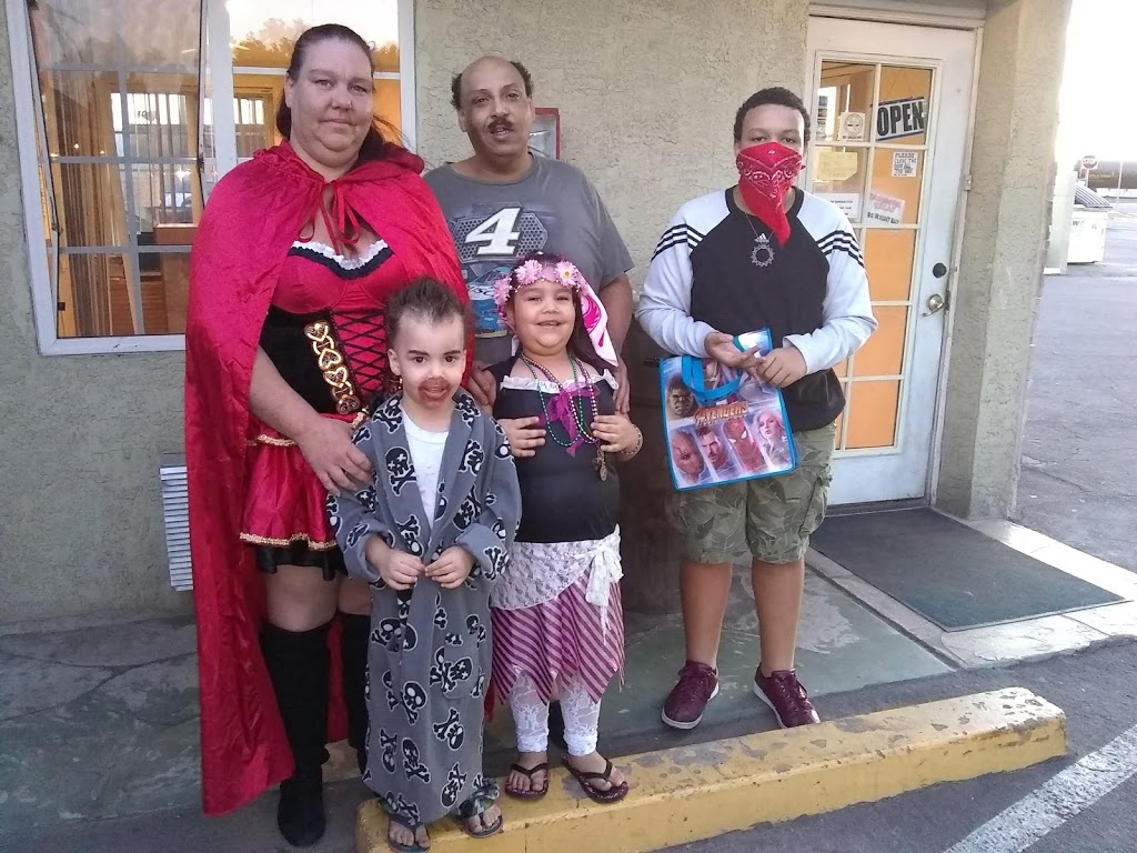 E Z Inn Motel | 2450 Grand Ave, Phoenix, AZ 85009, USA | Phone: (602) 252-2801