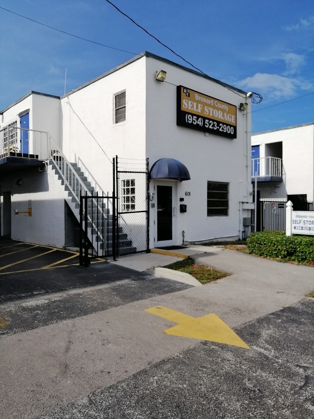 Broward County Self Storage | 601 NE 11th St, Fort Lauderdale, FL 33304, USA | Phone: (954) 523-2900