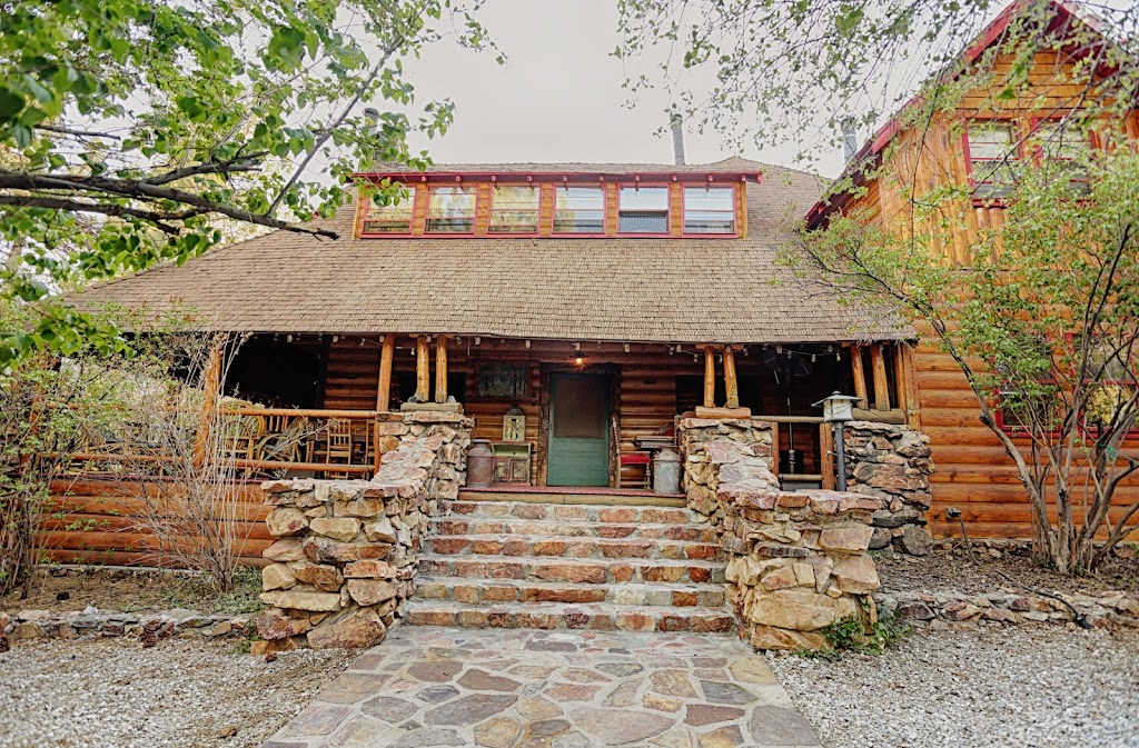 Gold Mountain Manor Bed and Breakfast | 1117 Anita Ave, Big Bear, CA 92314, USA | Phone: (909) 585-6997