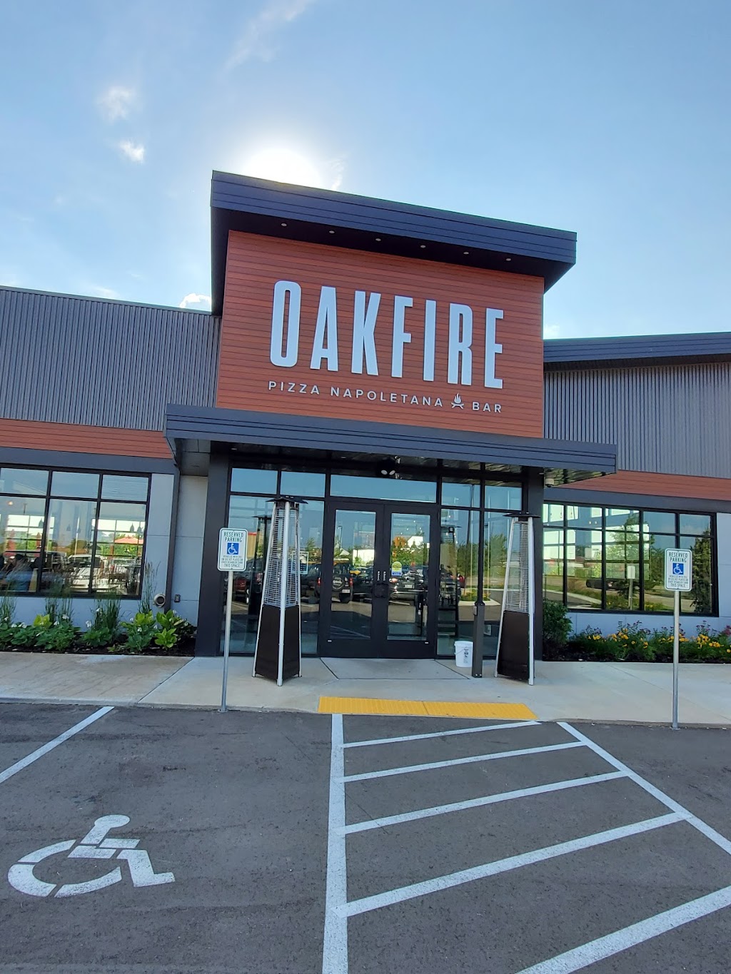 Oakfire Pizzeria Napoletana Restaurant & Bar | 3552 Market Lane, Kenosha, WI 53144, USA | Phone: (262) 214-1913