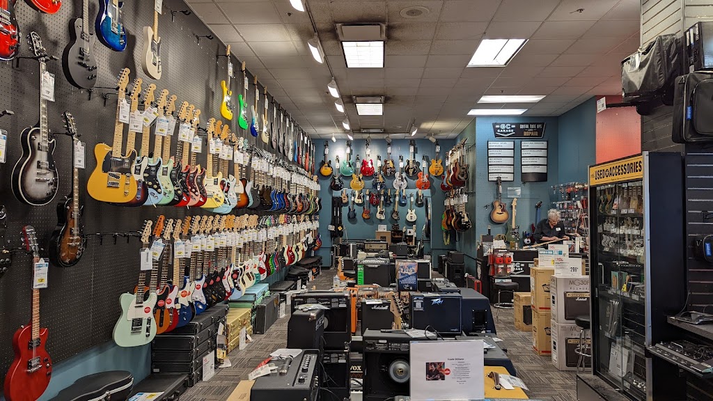 Guitar Center | 384 Mall Blvd, Monroeville, PA 15146, USA | Phone: (412) 372-8800