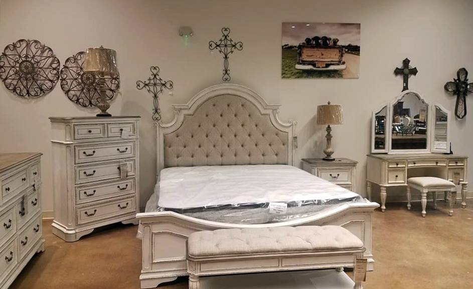 Furniture Market | 2082 US-183 Suite #120, Leander, TX 78641 | Phone: (512) 778-6100