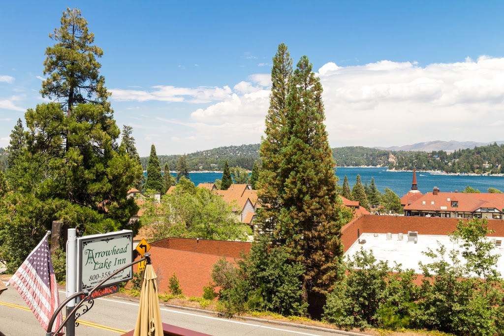 Arrowhead Lake Inn | 28051 California 189, Lakes Edge Rd, Lake Arrowhead, CA 92352, USA | Phone: (909) 337-6633