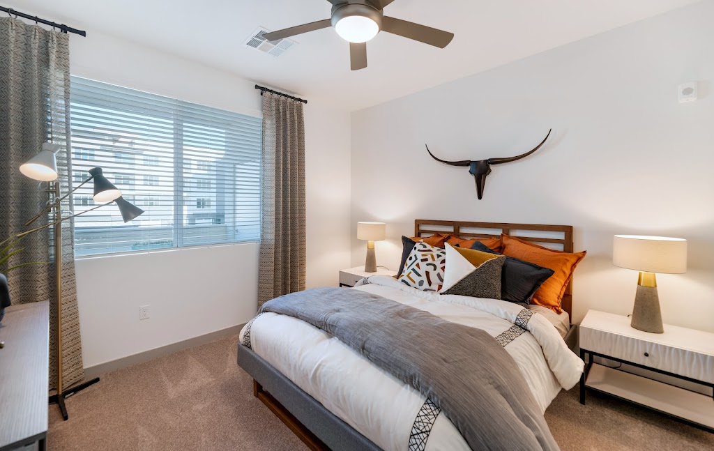 Kalon Luxury Apartments | 25300 N 22nd Ln, Phoenix, AZ 85085, USA | Phone: (480) 566-8997