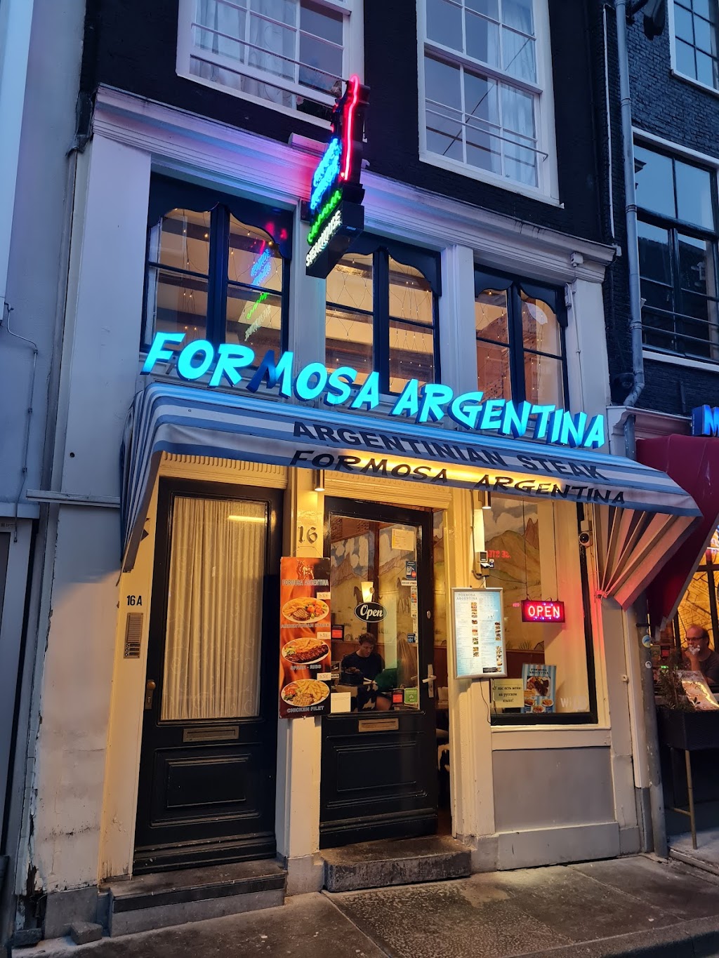 Formosa Argentina | Nieuwezijds Kolk 16, 1012 PV Amsterdam, Netherlands | Phone: 020 233 8031