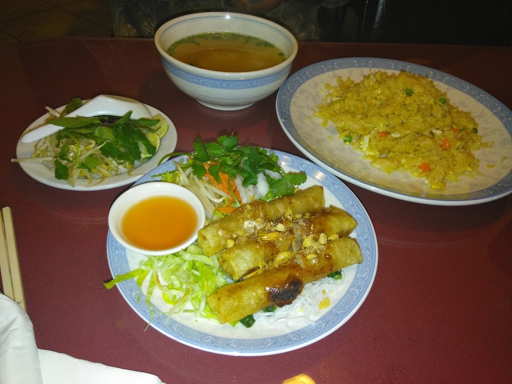 Pho 81 | 275 Pavilions Pl F, Brighton, CO 80601, USA | Phone: (303) 835-2479