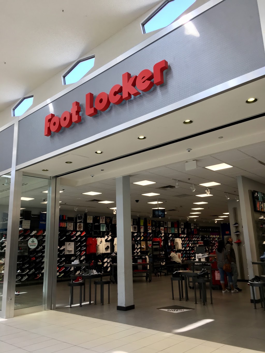 Foot Locker | 312 Southland Mall, Hayward, CA 94545, USA | Phone: (510) 782-4478