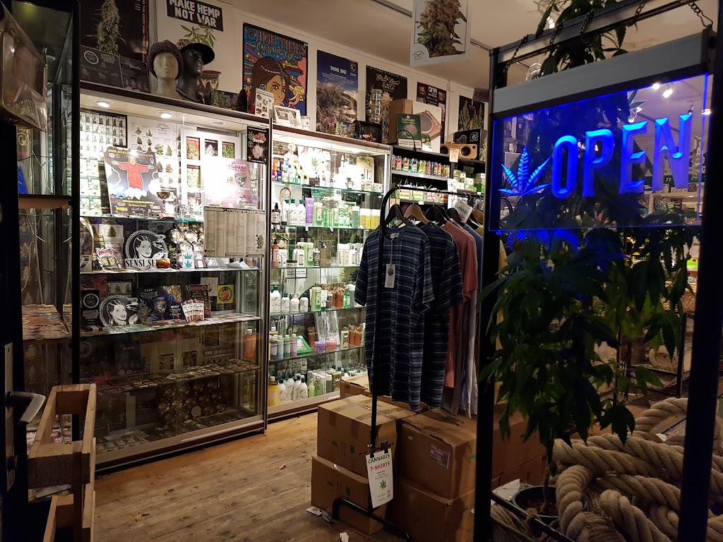 The Bulldog Rockshop Coffeeshop | Singel 12, 1013 GH Amsterdam, Netherlands | Phone: 020 627 8900