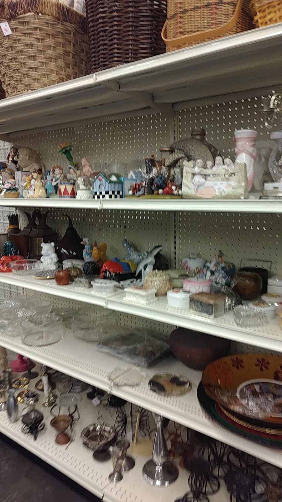 Mega Thrift Store | 1332 W Foothill Blvd, Rialto, CA 92376, USA | Phone: (909) 879-1000