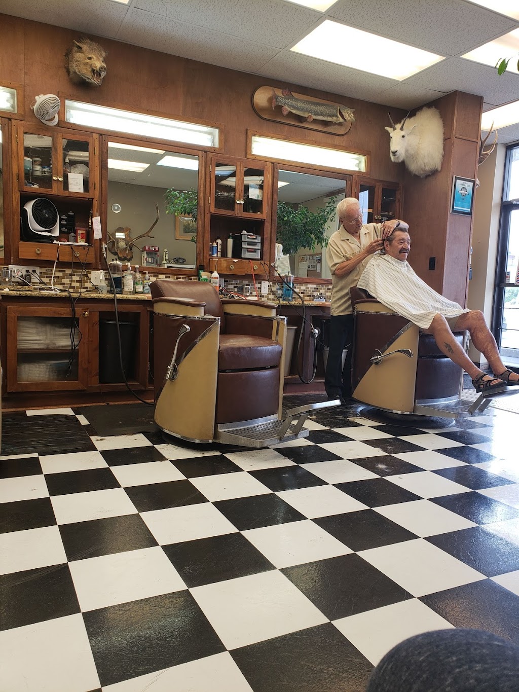Retro Barbers of Wheat Ridge | 5022 Kipling St, Wheat Ridge, CO 80033, USA | Phone: (720) 690-3466