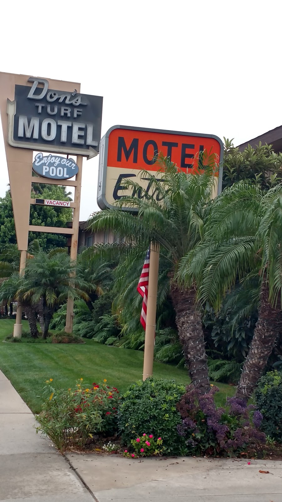 Dons Turf Motel Los Alamitos | 4732 Katella Ave, Los Alamitos, CA 90720, USA | Phone: (562) 431-6563