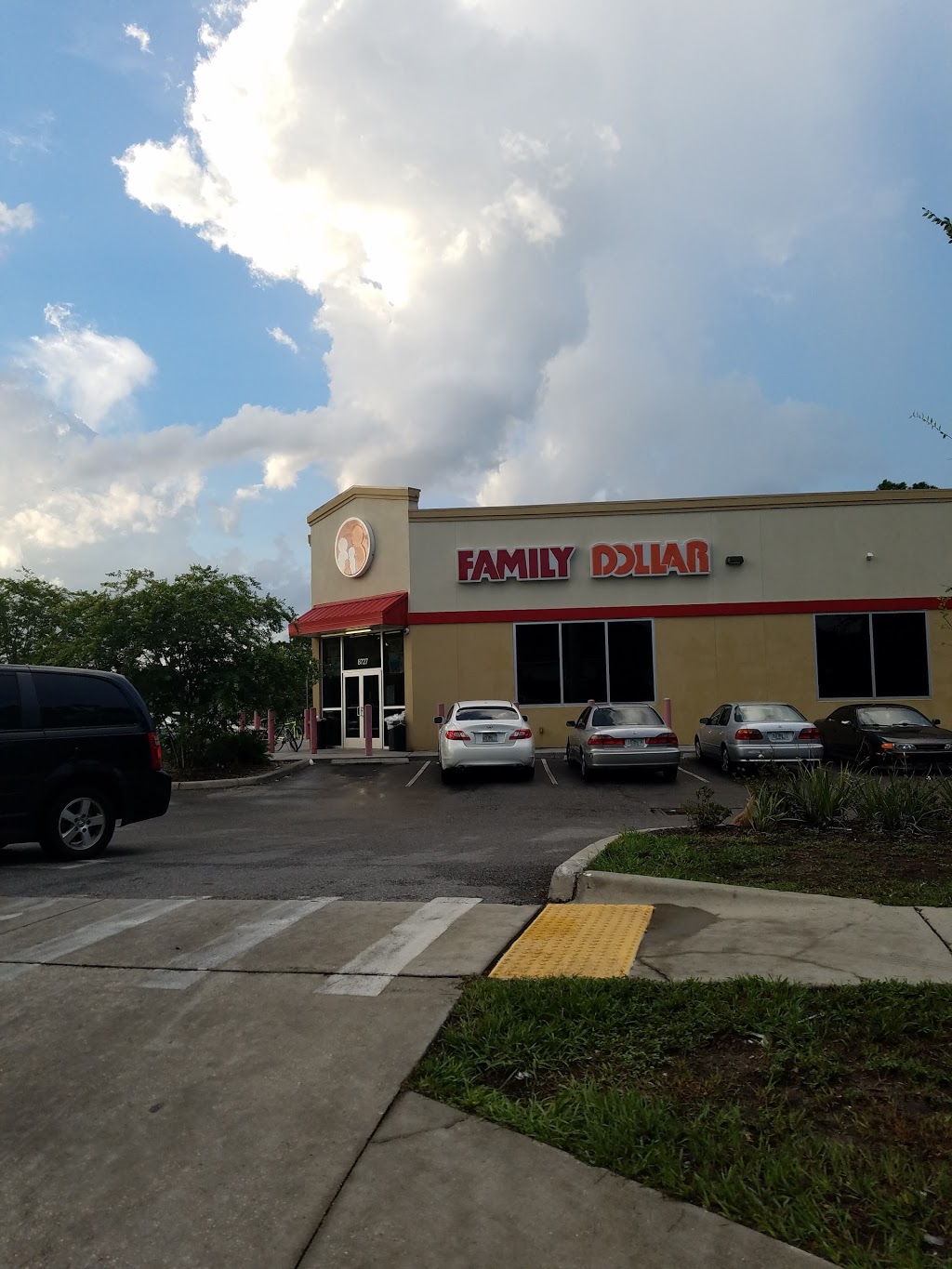 Family Dollar | 8727 N 40th St, Tampa, FL 33604, USA | Phone: (813) 462-4991